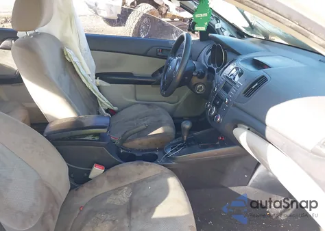 2010 Kia Forte Ex z USA, uszkodzony, nr VIN KNAFU4A24A5862810